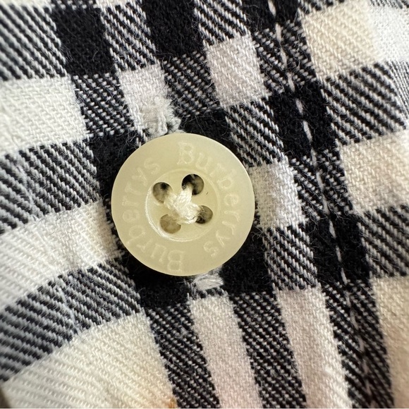 Burberrys Nova Check and Plaid Button-Up Shirt in Size Medium - Picture 6 of 15
